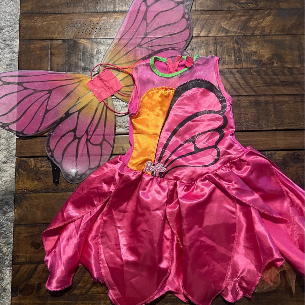 Size small Barbie butterfly costume with wings